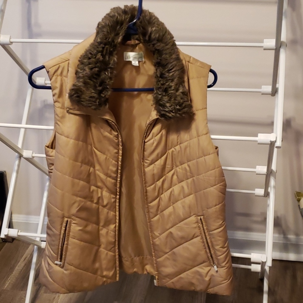 Women's Puffer Vest